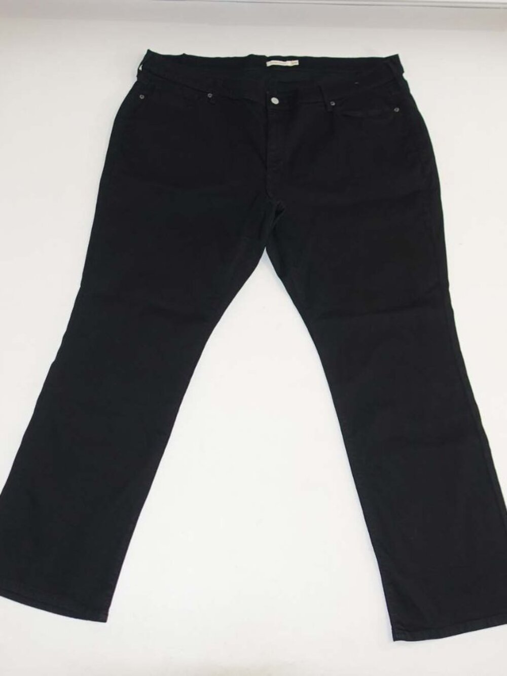Levi's Women's Classic Straight Leg Jeans Size 24W Black Mid Rise 31.5" Inseam